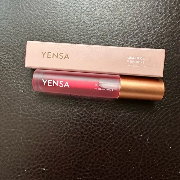 Luxe Lip Oil -pink - Picture 2 of 2